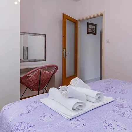 With A Parking Space - 5494 Crikvenica
