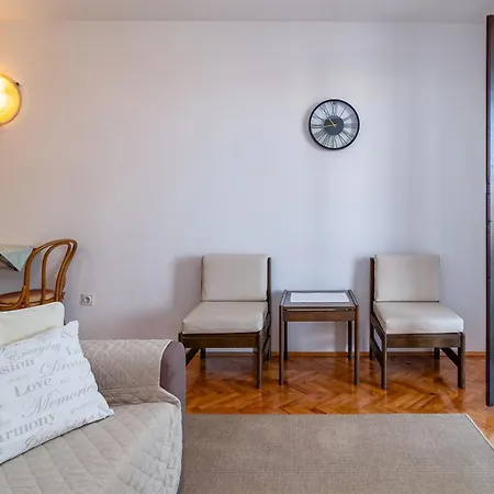 With Parking Space - 5494 * تْسْغيكفانِتْسا