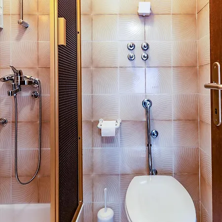 Apartment With A Parking Space - 5494 Crikvenica