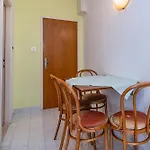 With Parking Space - 5494 Apartamento