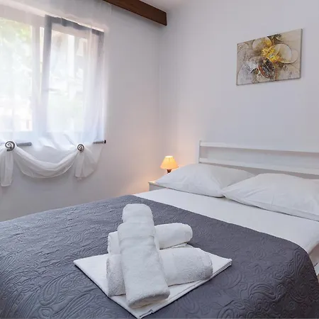 With Parking Space - 5494 * Crikvenica