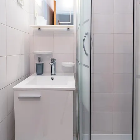 With A Parking Space - 5494 Apartamento Crikvenica