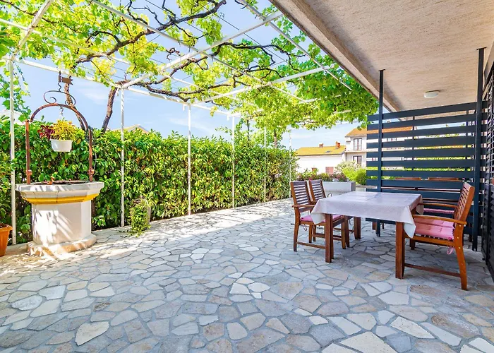 With Parking Space - 5494 Appartamento Crikvenica
