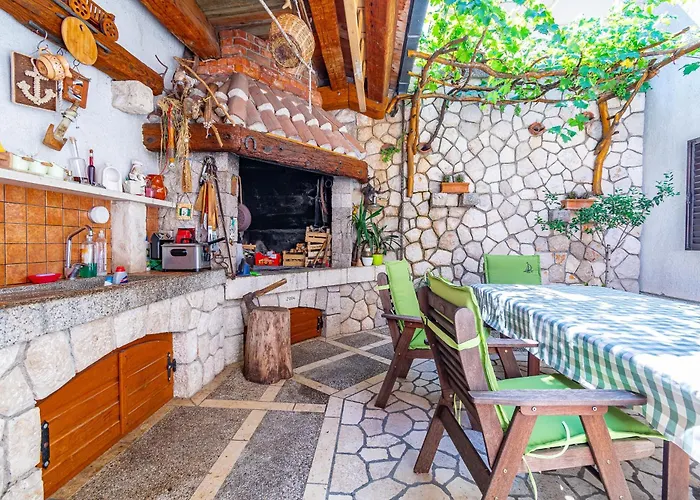 Apartman With Parking Space - 5494